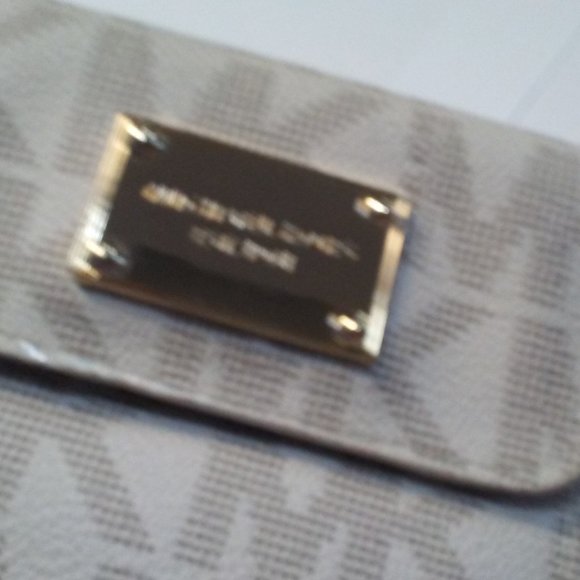 SOLD - MANY DESIGNER BAGS in closet - Picture 5 of 5